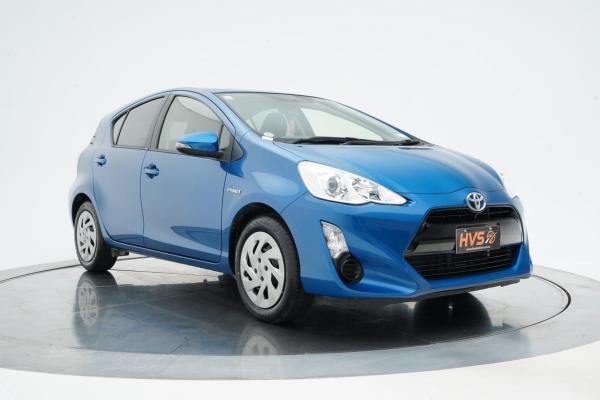 Toyota Aqua 1.5 Hybrid S