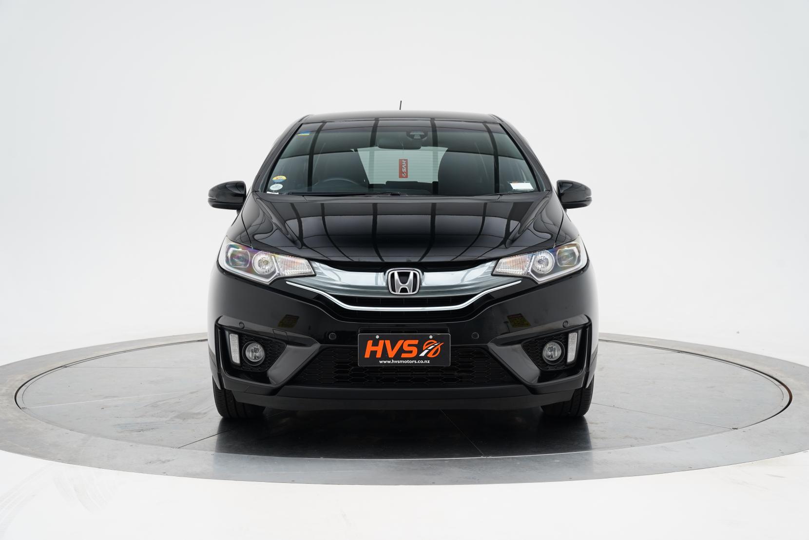 Honda Fit 1.5 HYBRID S PACKAGE