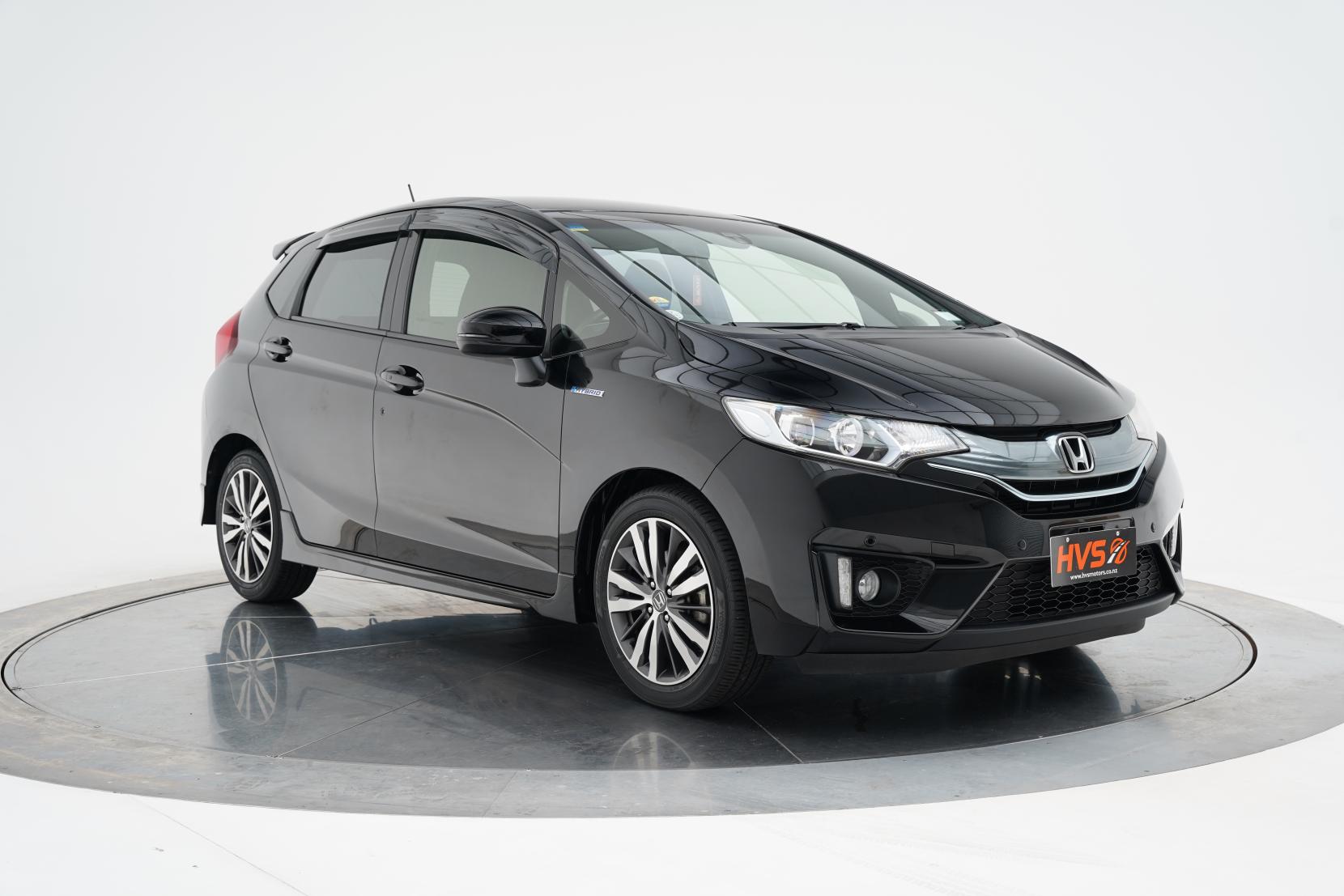 Honda Fit 1.5 HYBRID S PACKAGE