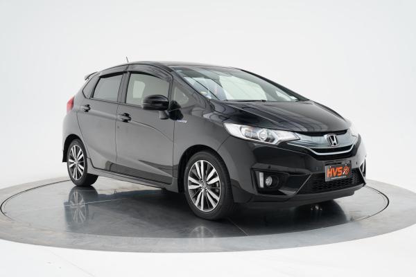 Honda Fit 1.5 HYBRID S PACKAGE