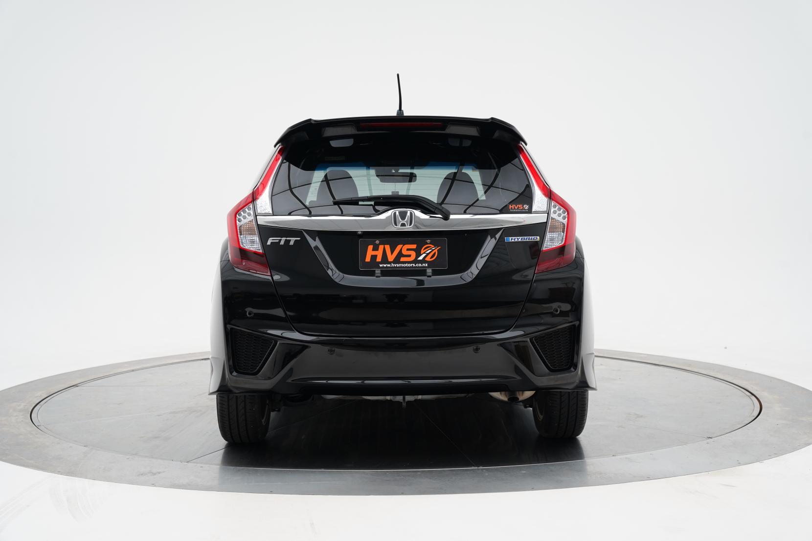 Honda Fit 1.5 HYBRID S PACKAGE