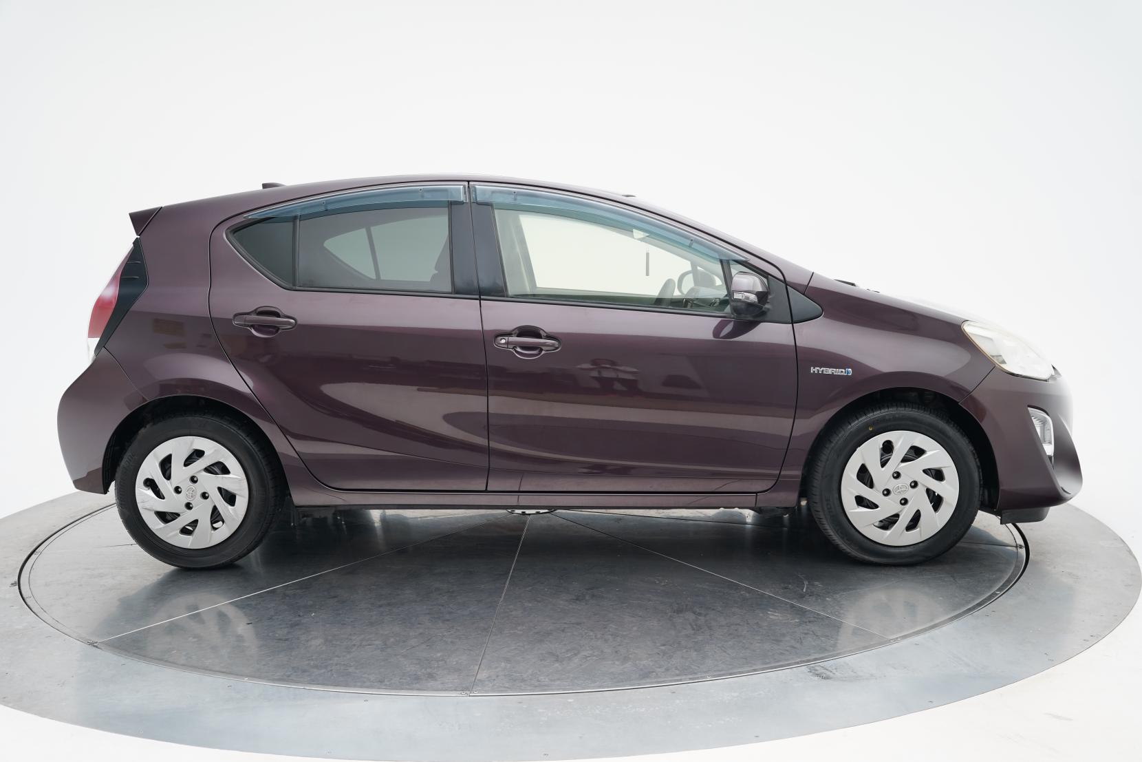 Toyota Aqua 1.5 S Facelift Push Start