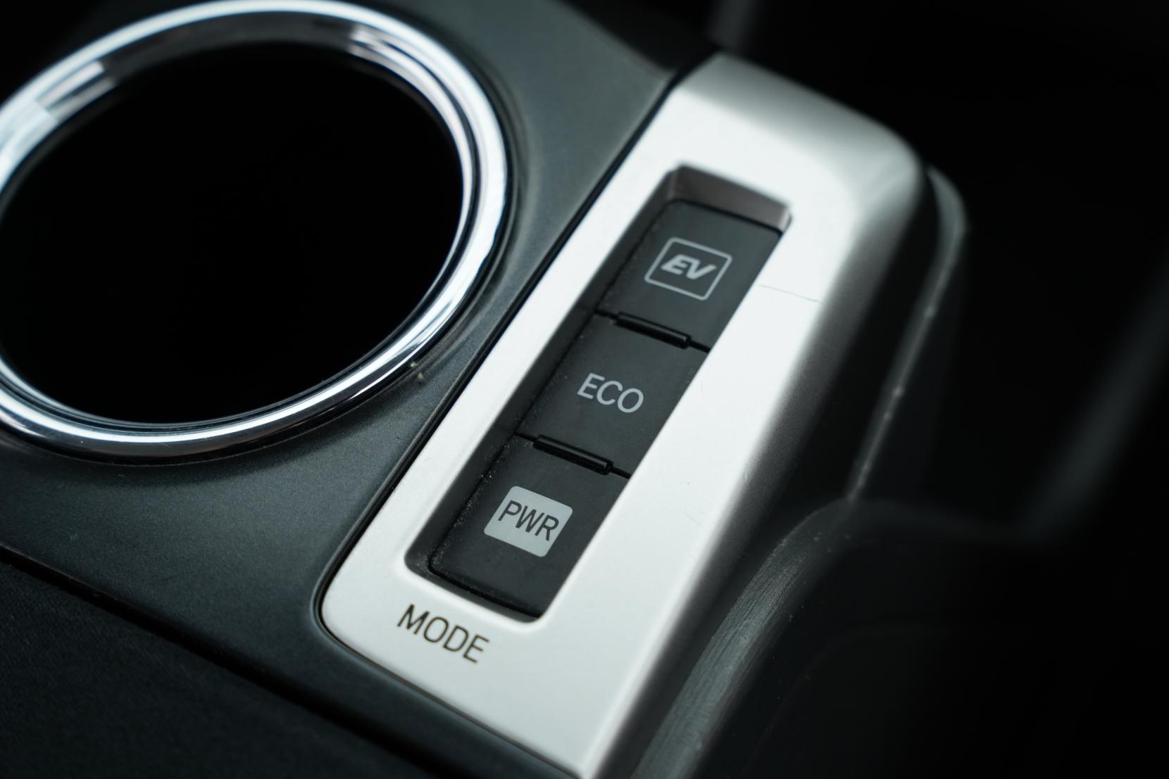 Toyota Prius 1.8 Alpha S 5 Seater