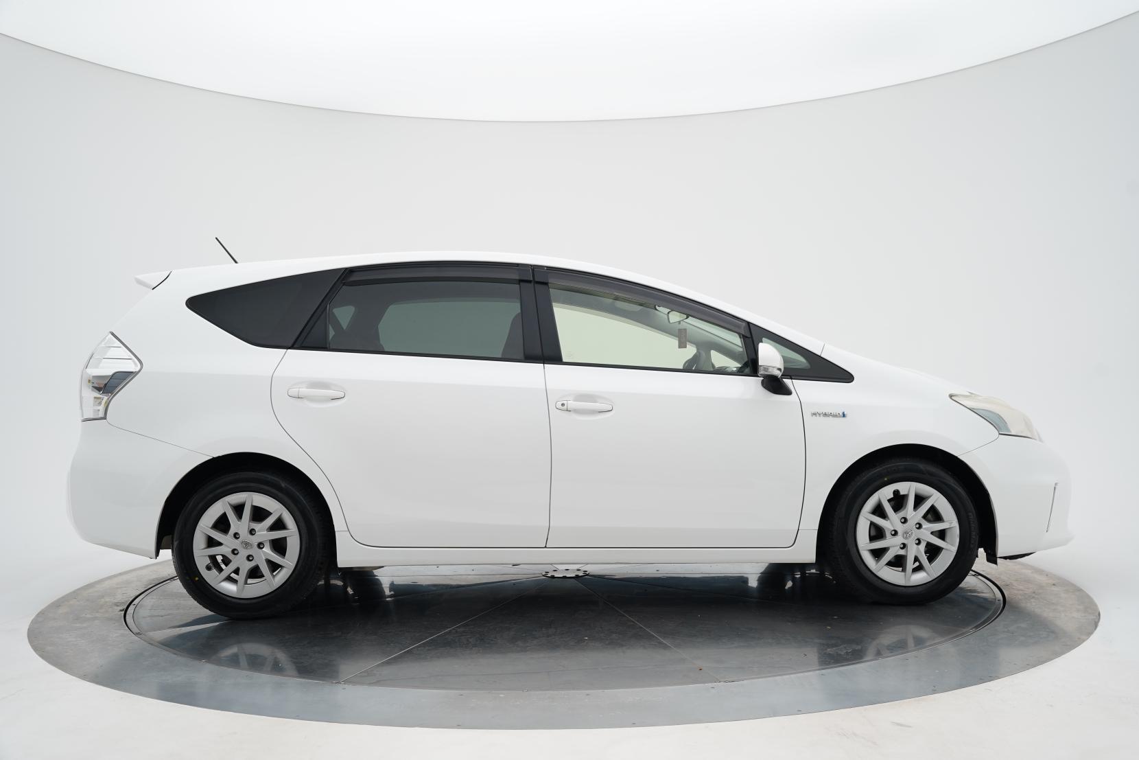 Toyota Prius 1.8 Alpha S 5 Seater