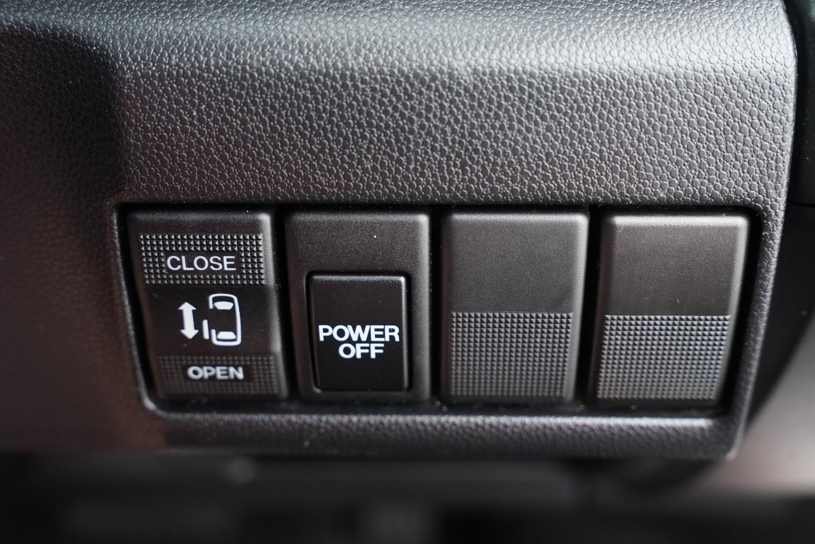 Mazda Premacy 2.0 20C Skyactive