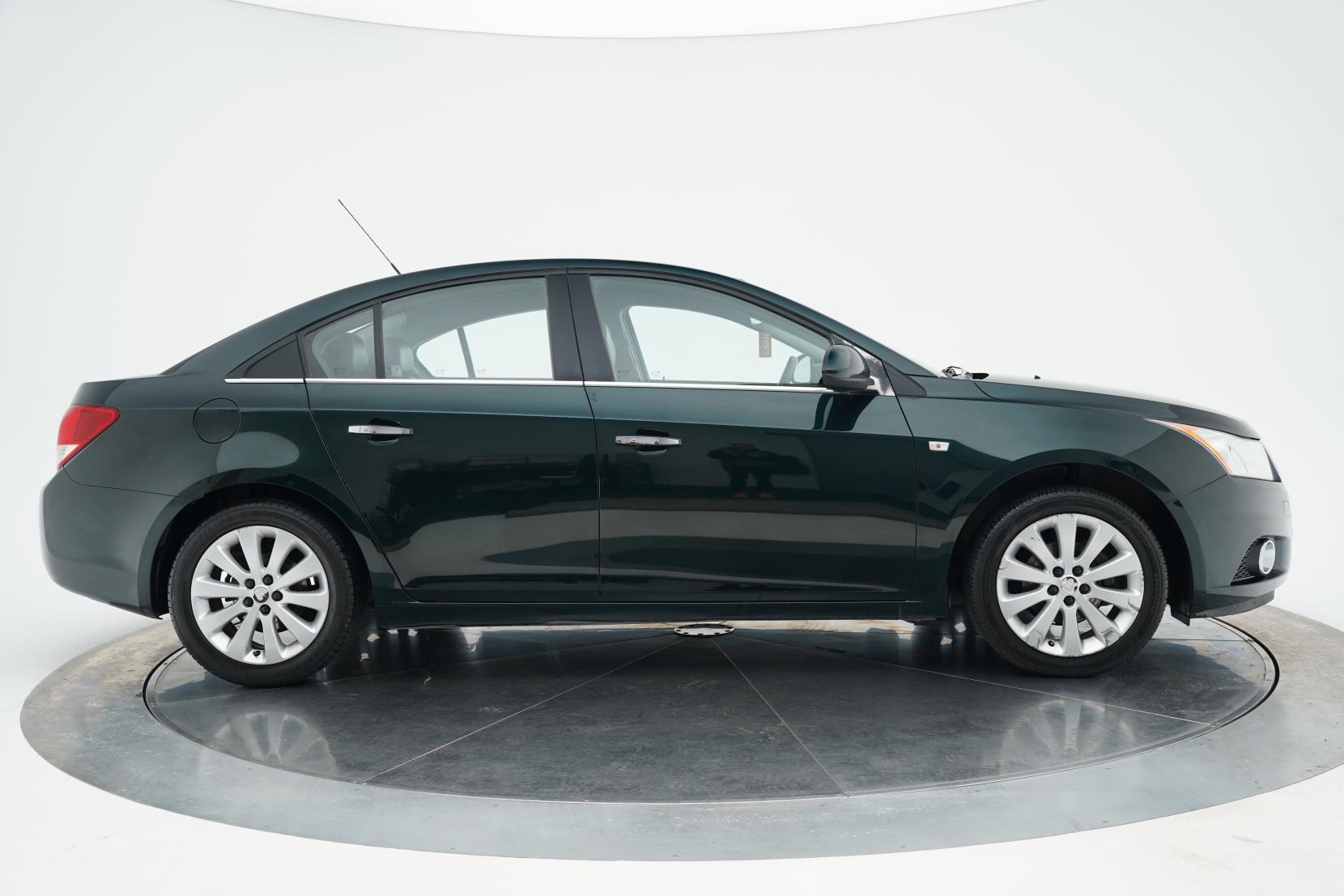 Chevrolet Cruze 1.8 Cruze Combi (facelift 2013)