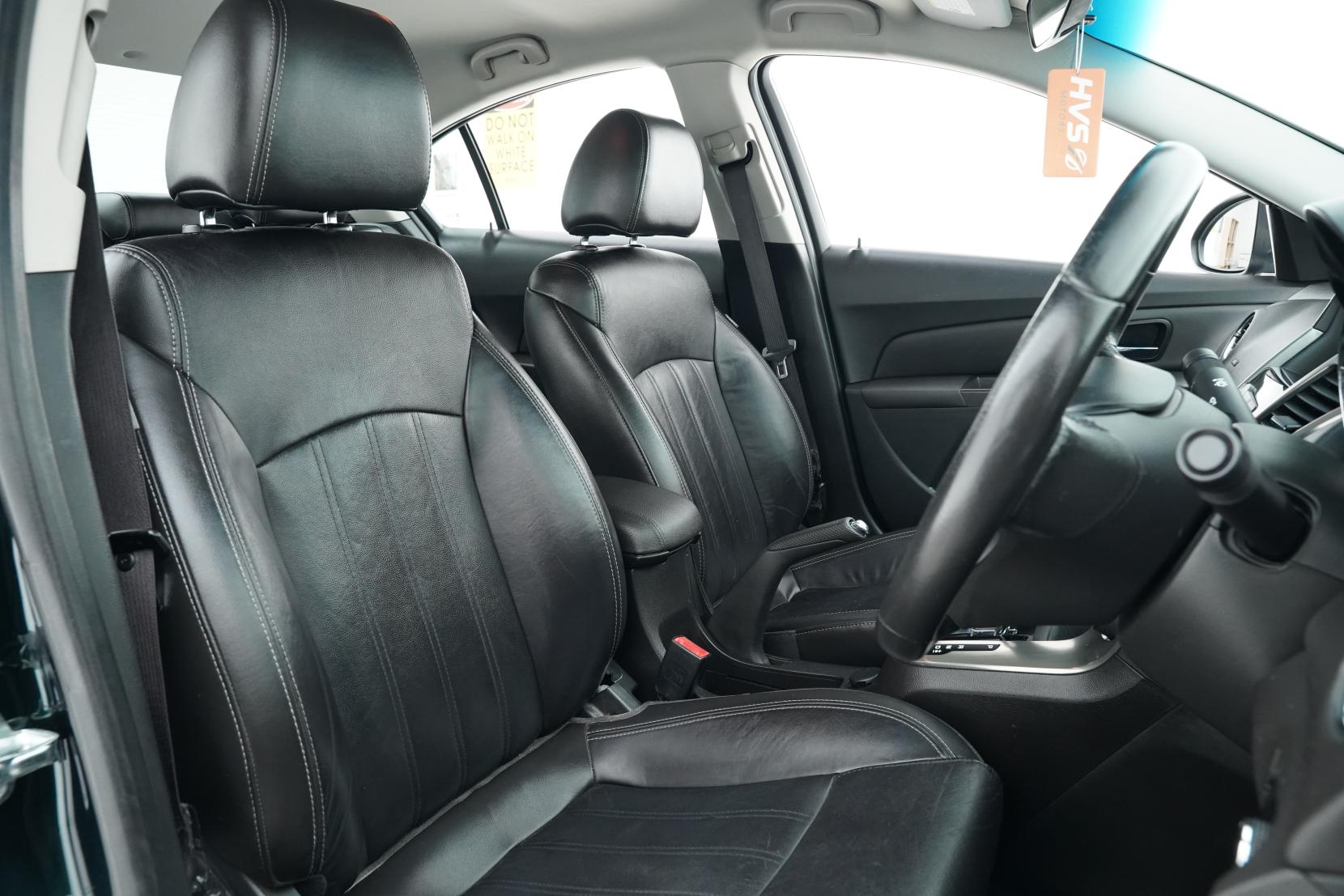 Chevrolet Cruze 1.8 Cruze Combi (facelift 2013)