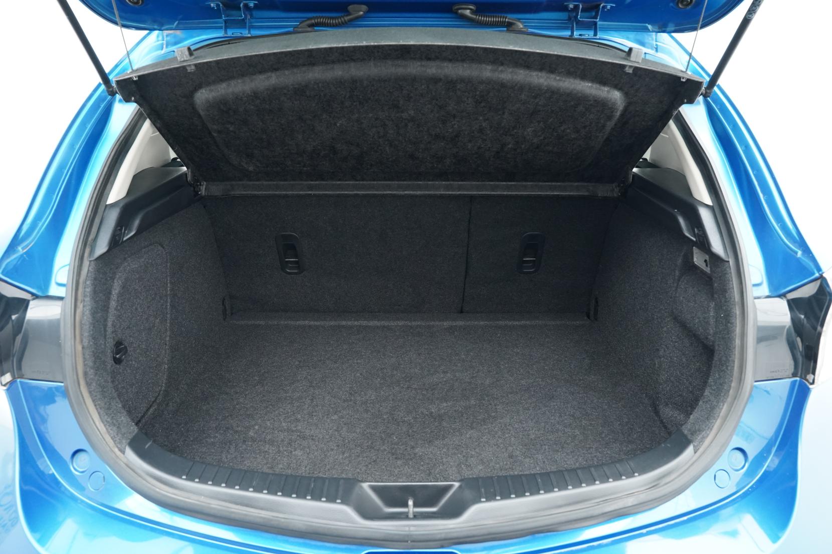 Mazda Axela Sport 20S Skyactiv