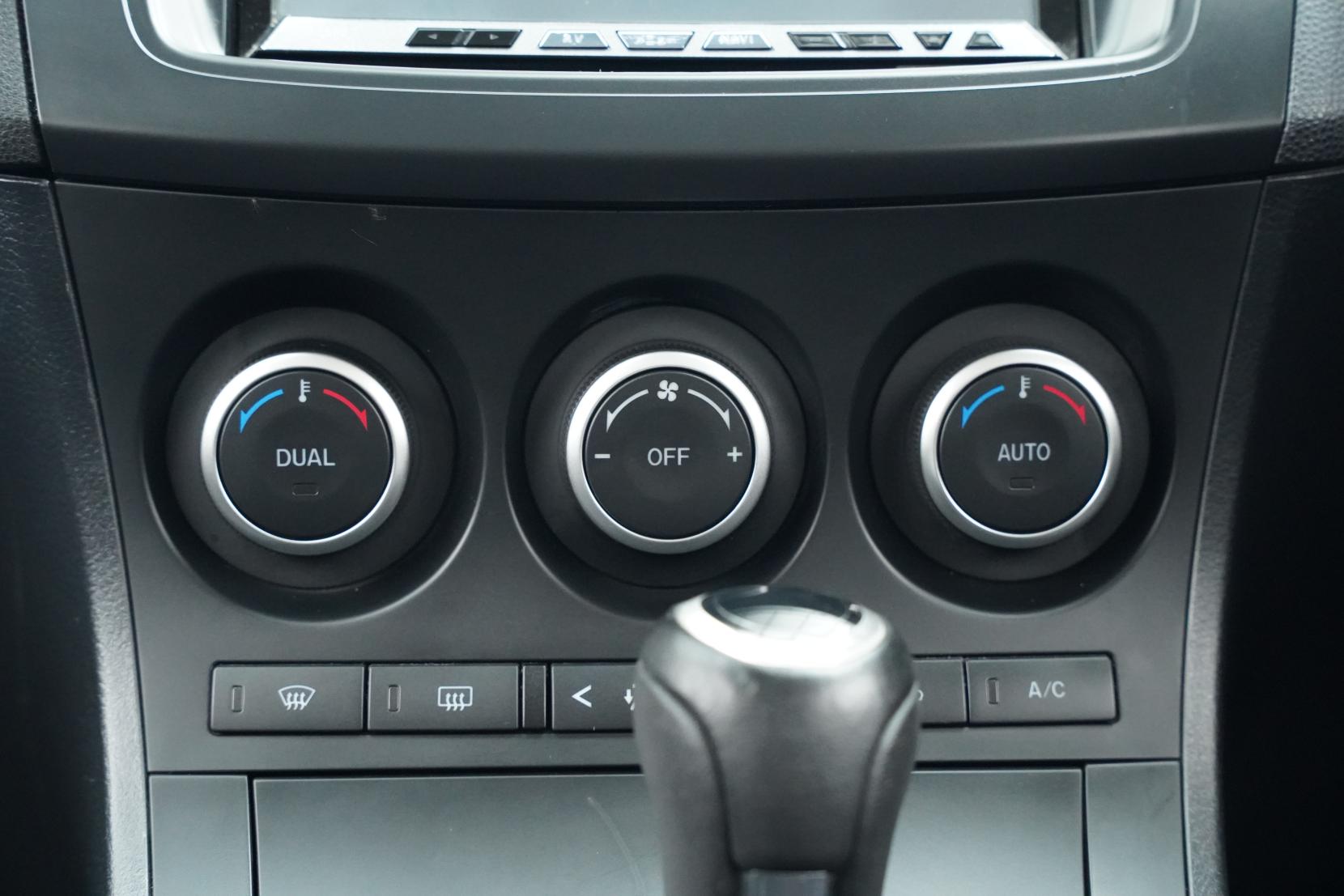 Mazda Axela Sport 20S Skyactiv
