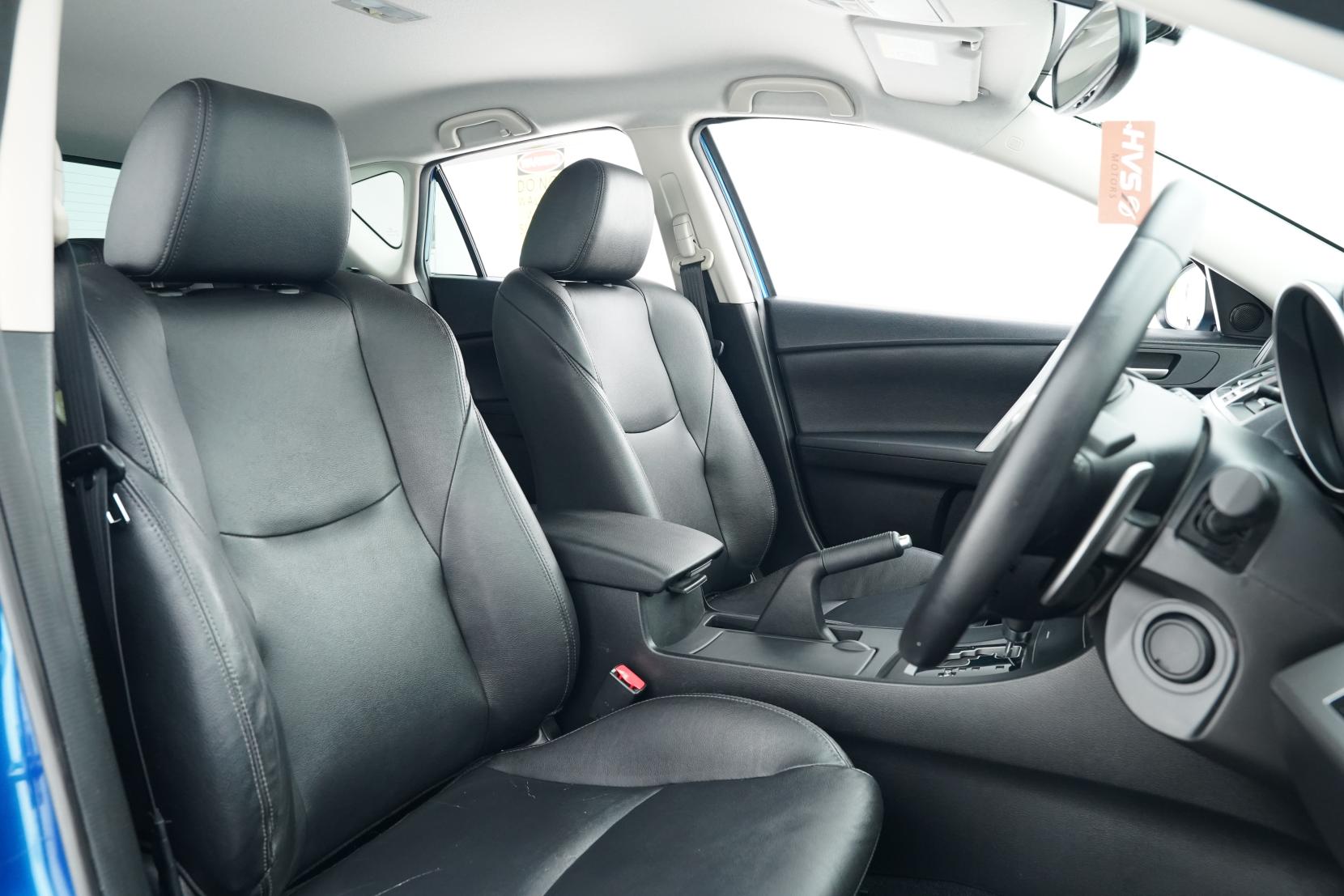 Mazda Axela Sport 20S Skyactiv