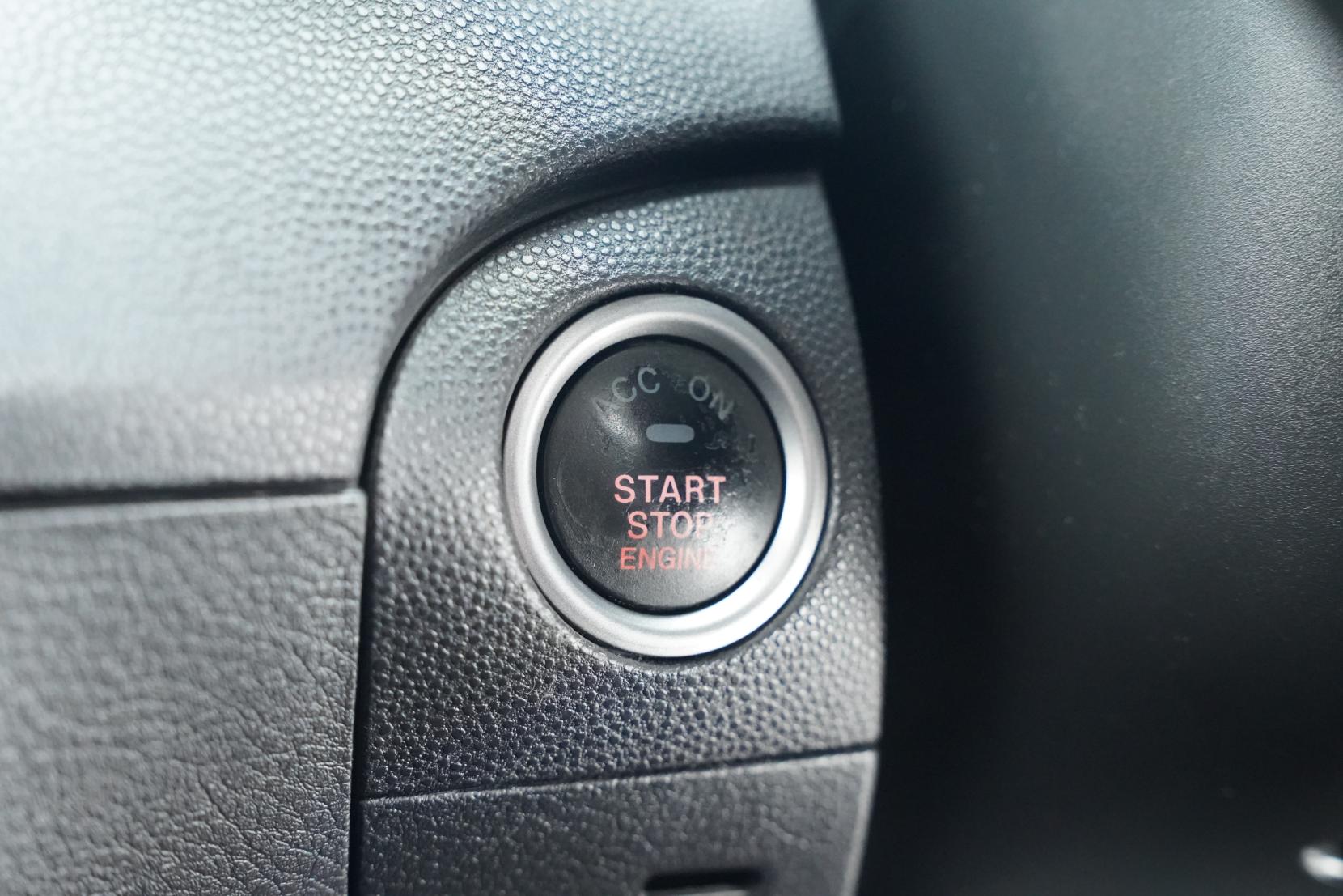 Mazda Axela Sport 20S Skyactiv