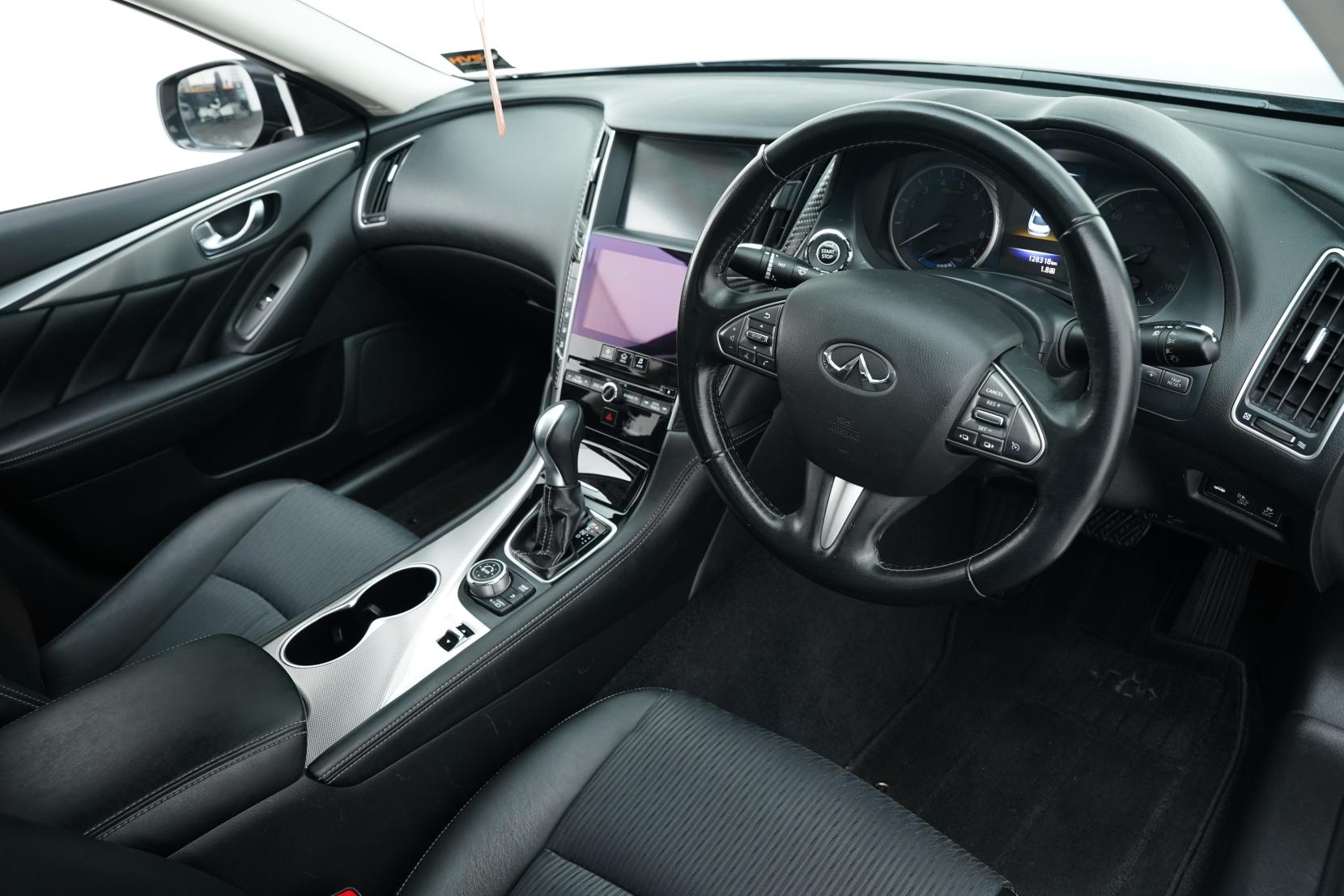 Nissan Skyline 350GT HYBRID