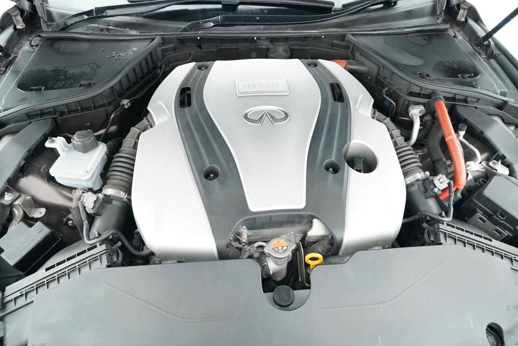 Nissan Skyline 350GT HYBRID