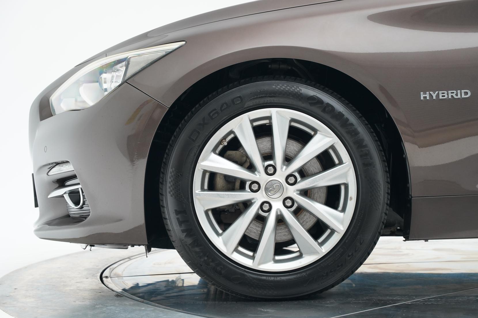 Nissan Skyline 350GT HYBRID