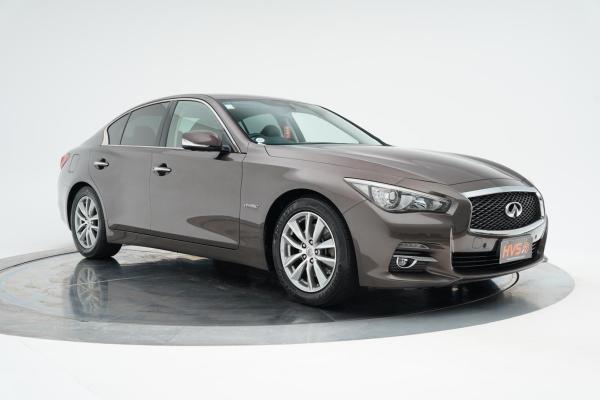 Nissan Skyline 350GT HYBRID