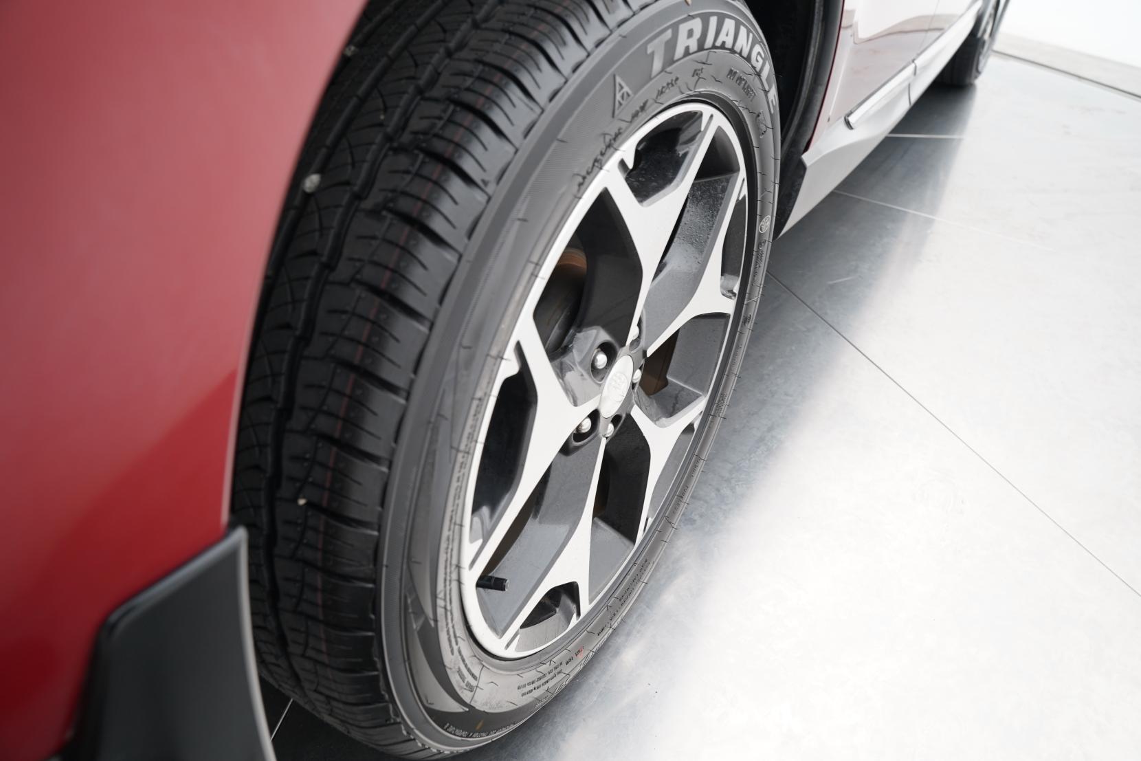 Subaru Forester 2.0 4WD 2.0XT EYESIGHT