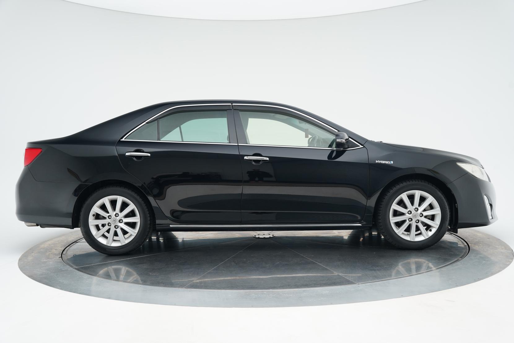 Toyota Camry Hybrid G