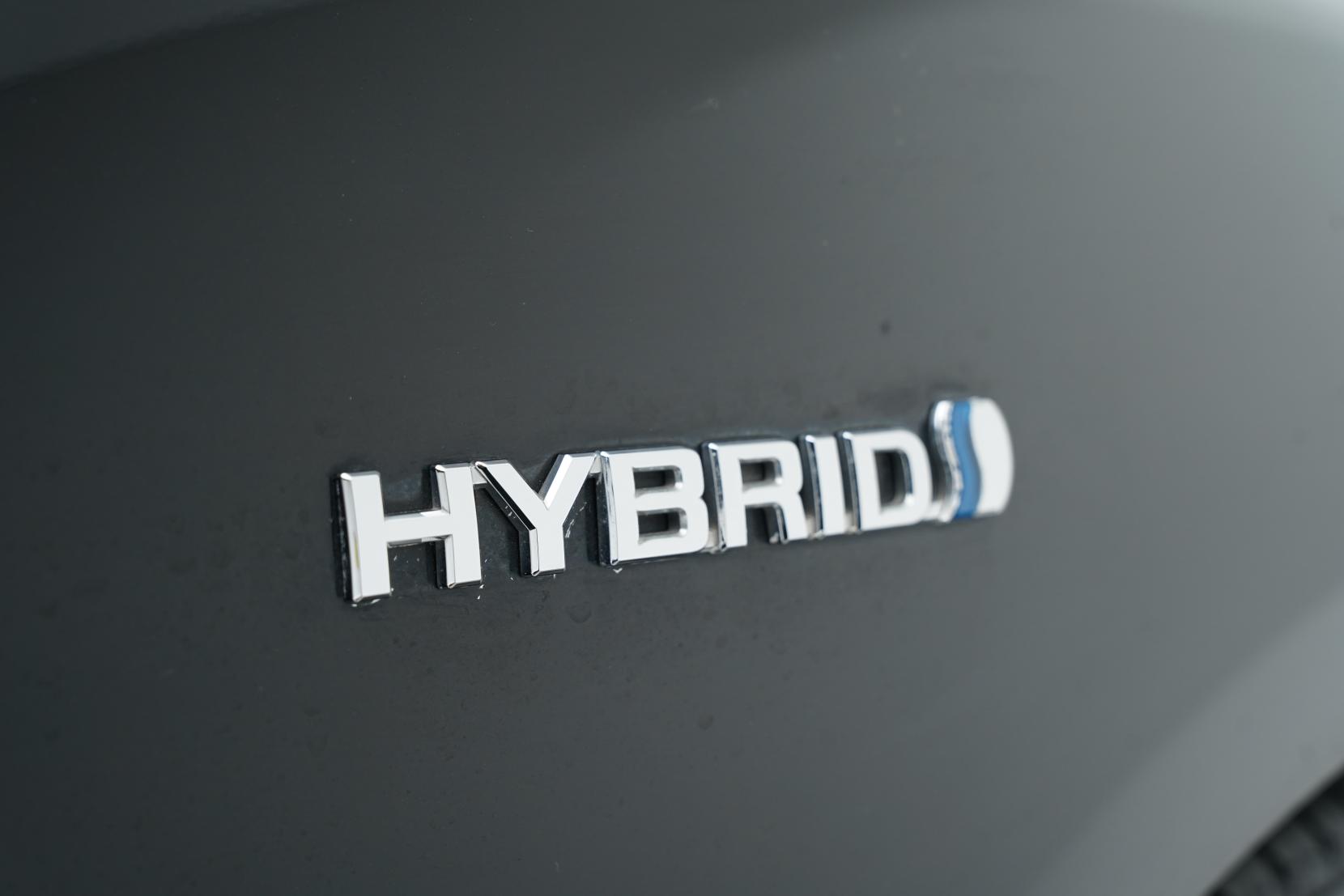 Toyota Camry Hybrid G