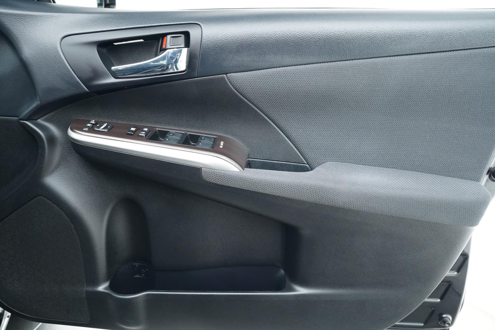 Toyota Camry Hybrid G