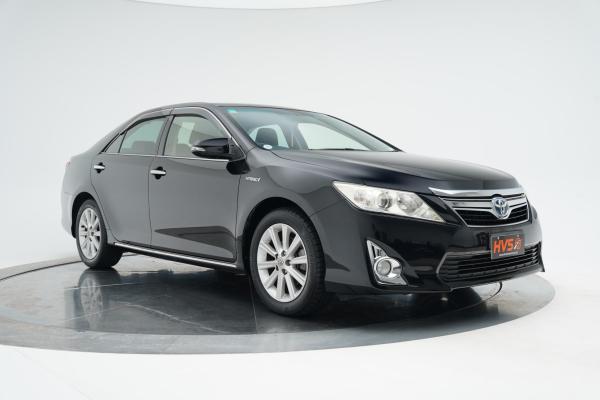 Toyota Camry Hybrid G