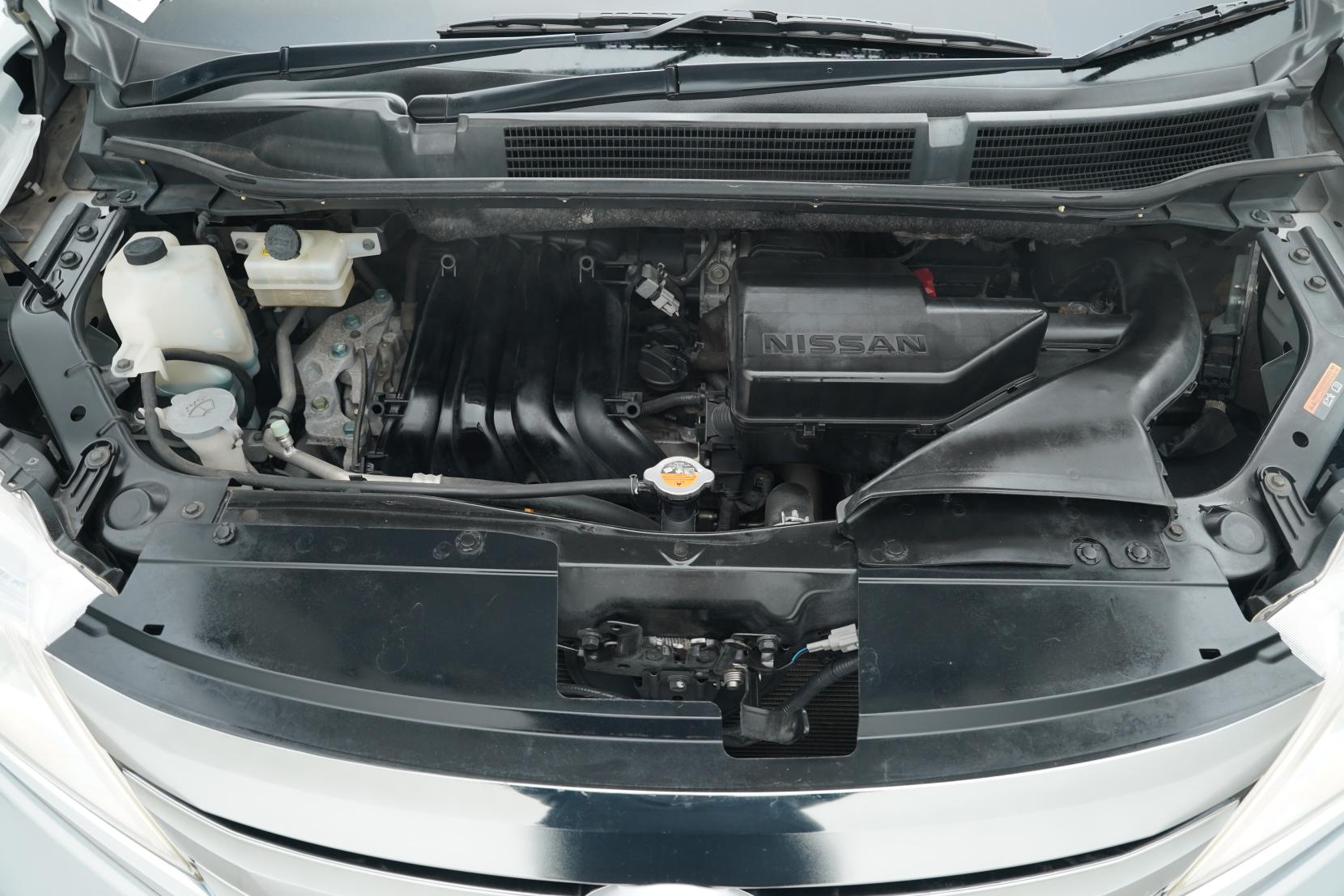 Nissan Serena (1991 – present) 2.0 Hybrid Highway Star 8seats