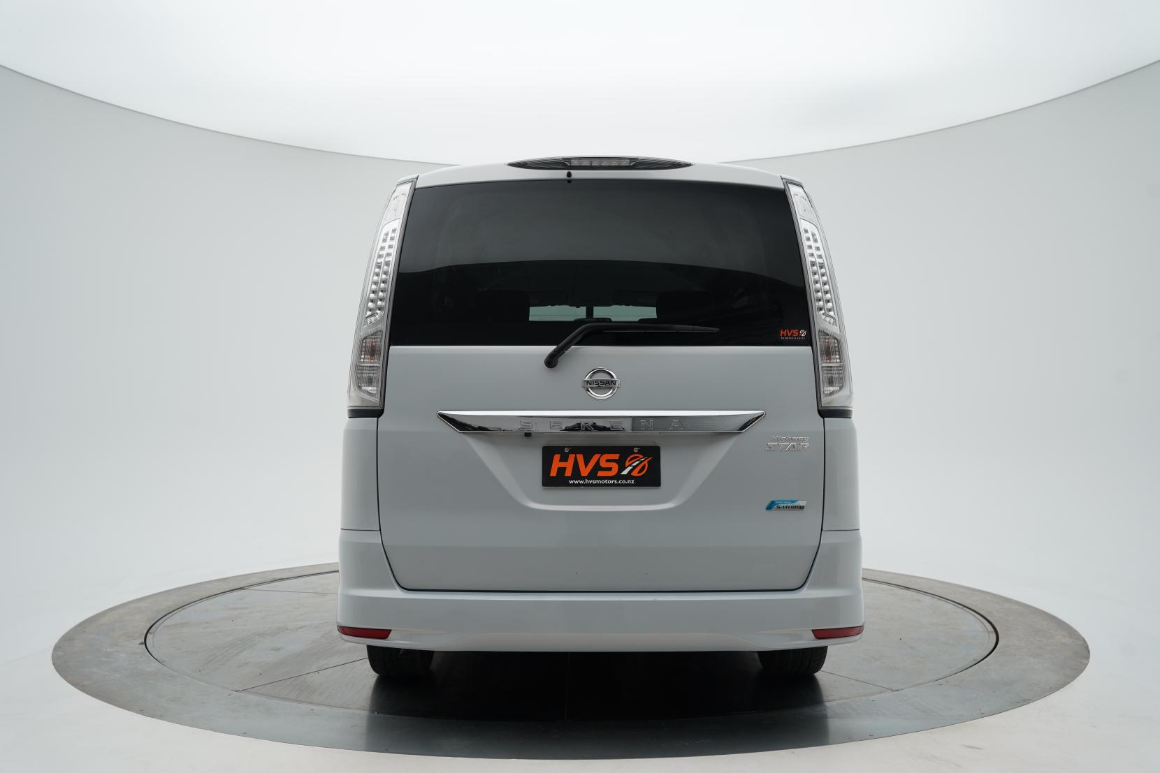 Nissan Serena (1991 – present) 2.0 Hybrid Highway Star 8seats