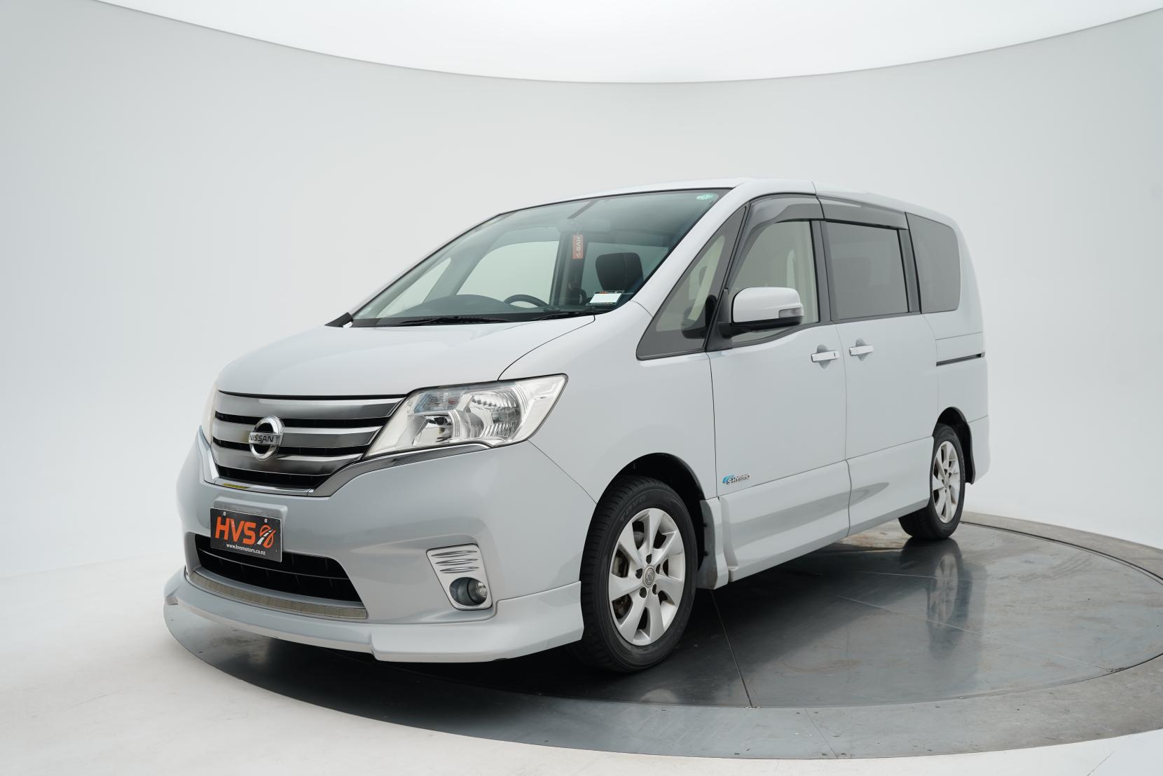 Nissan Serena (1991 – present) 2.0 Hybrid Highway Star 8seats