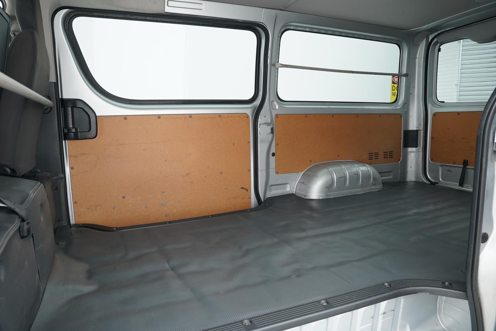 Toyota Regius 2.8 ACE 2.8TD Dual Slider 5 Door