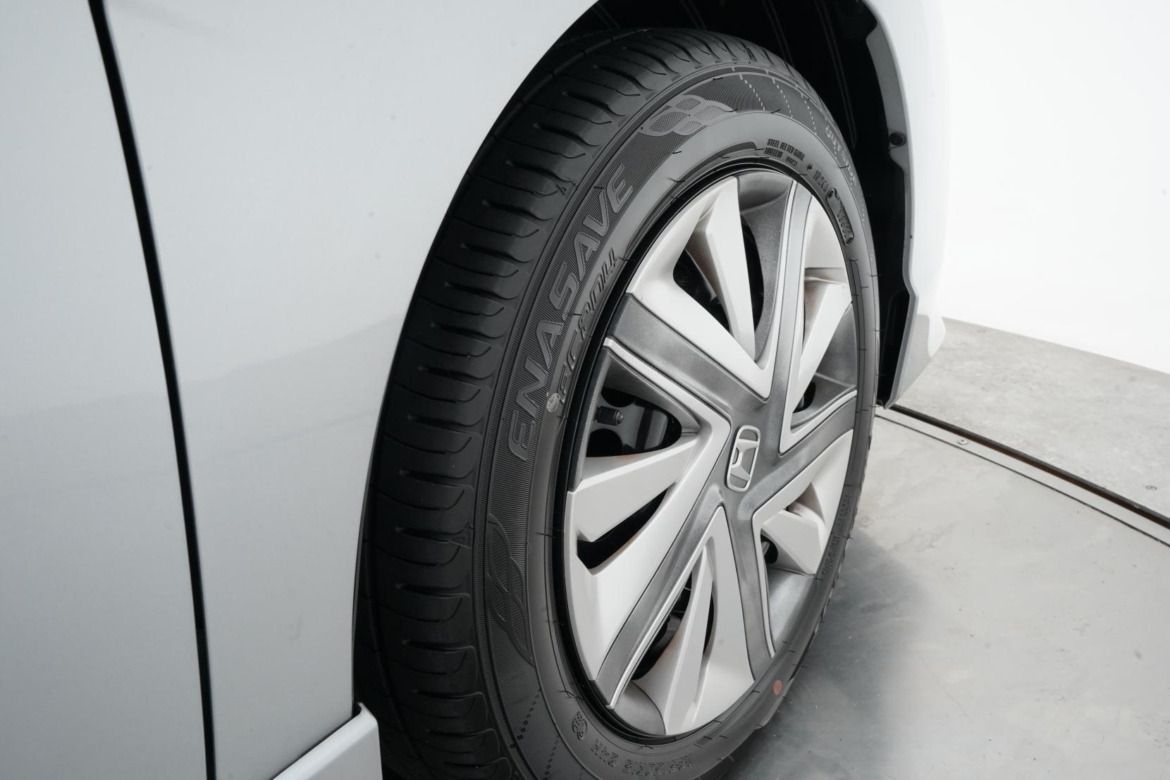 Honda Shuttle 1.5 HYBRID HONDA SENSING