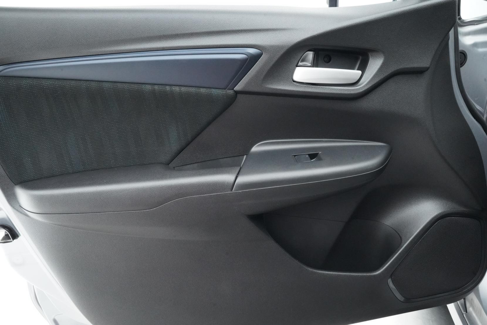 Honda Shuttle 1.5 HYBRID HONDA SENSING