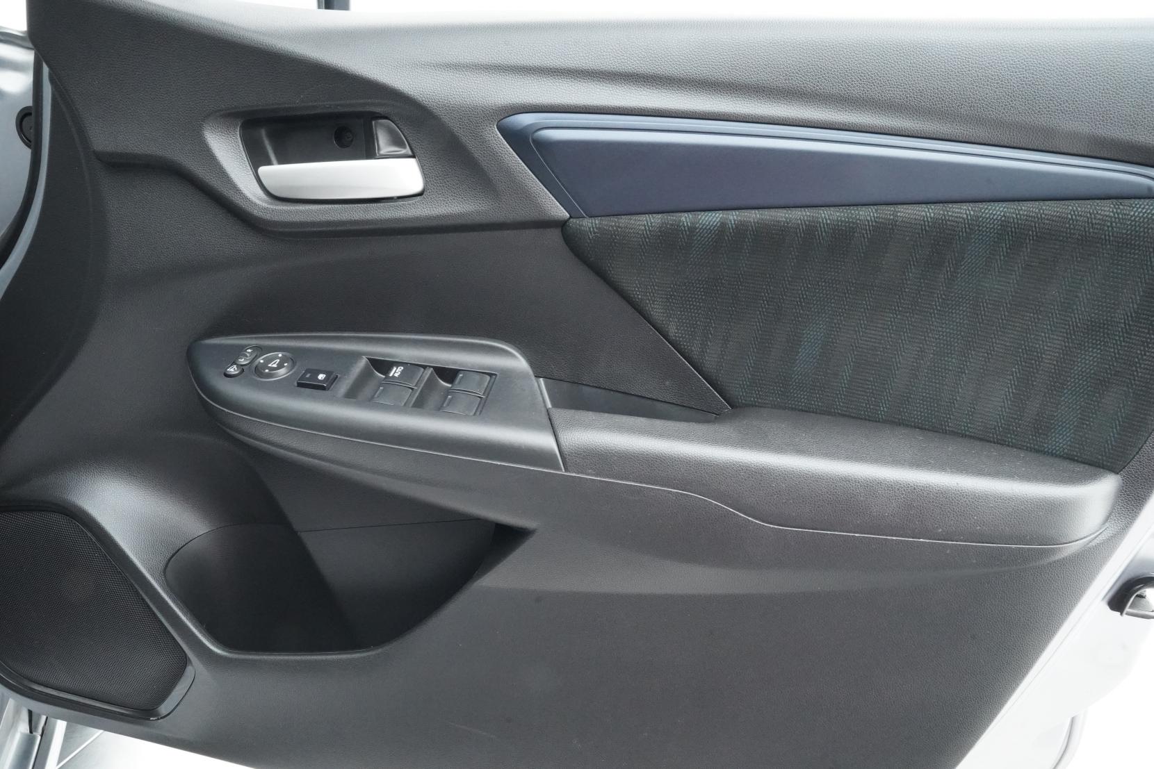 Honda Shuttle 1.5 HYBRID HONDA SENSING