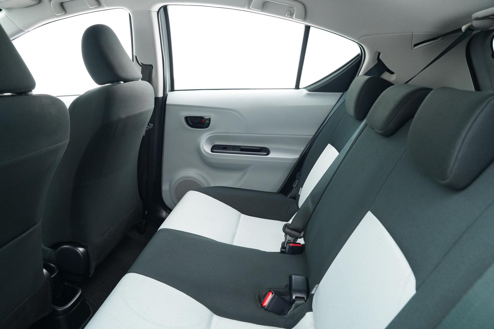 Toyota Aqua 1.5 S Push Start