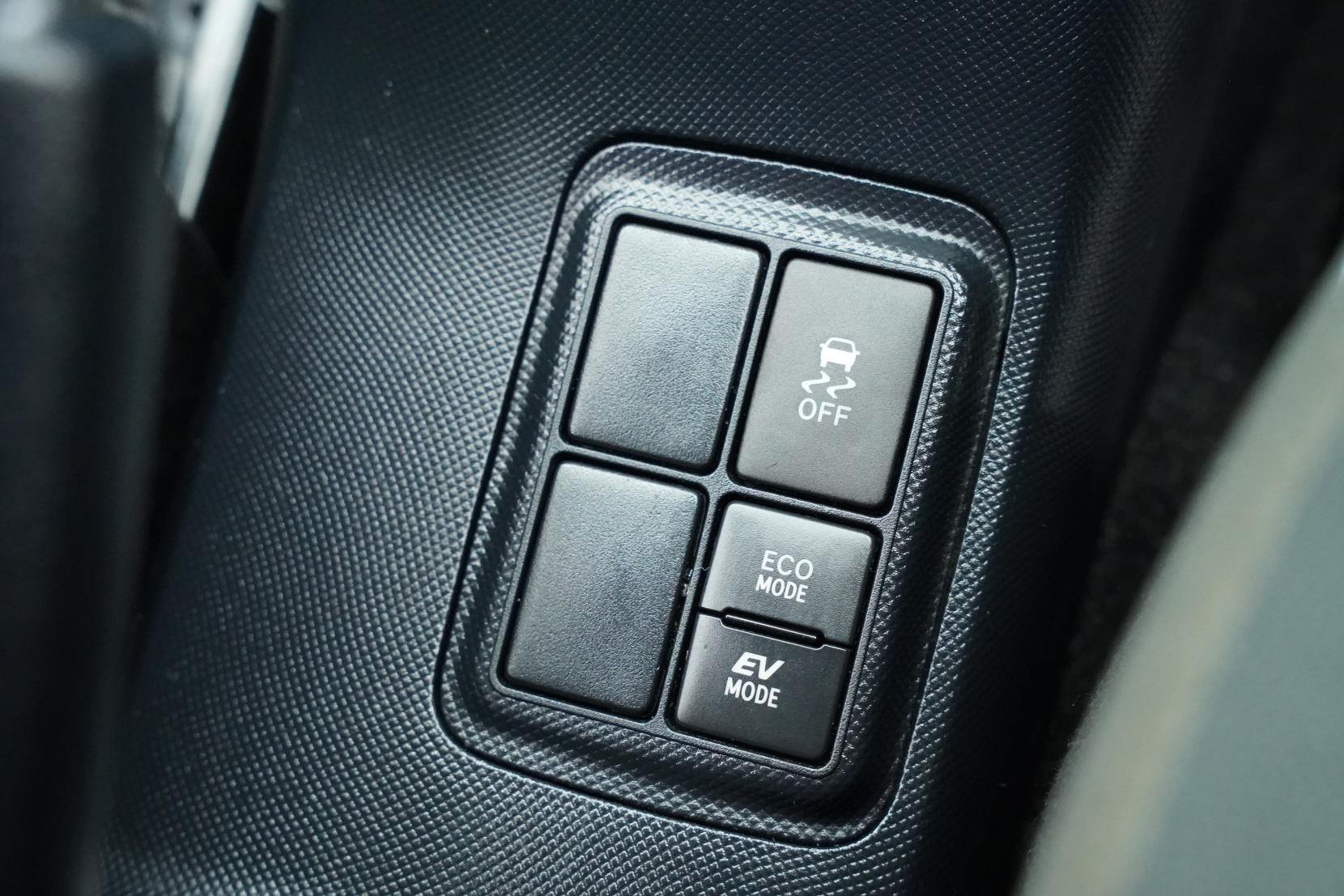 Toyota Aqua S Facelift Push Start