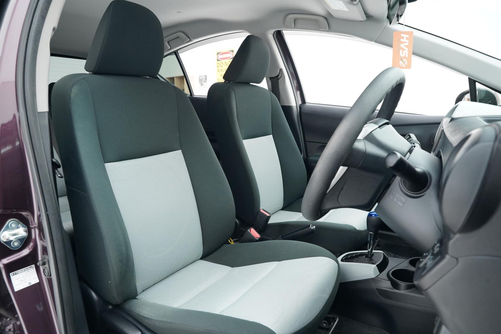 Toyota Aqua 1.5 S Push Start