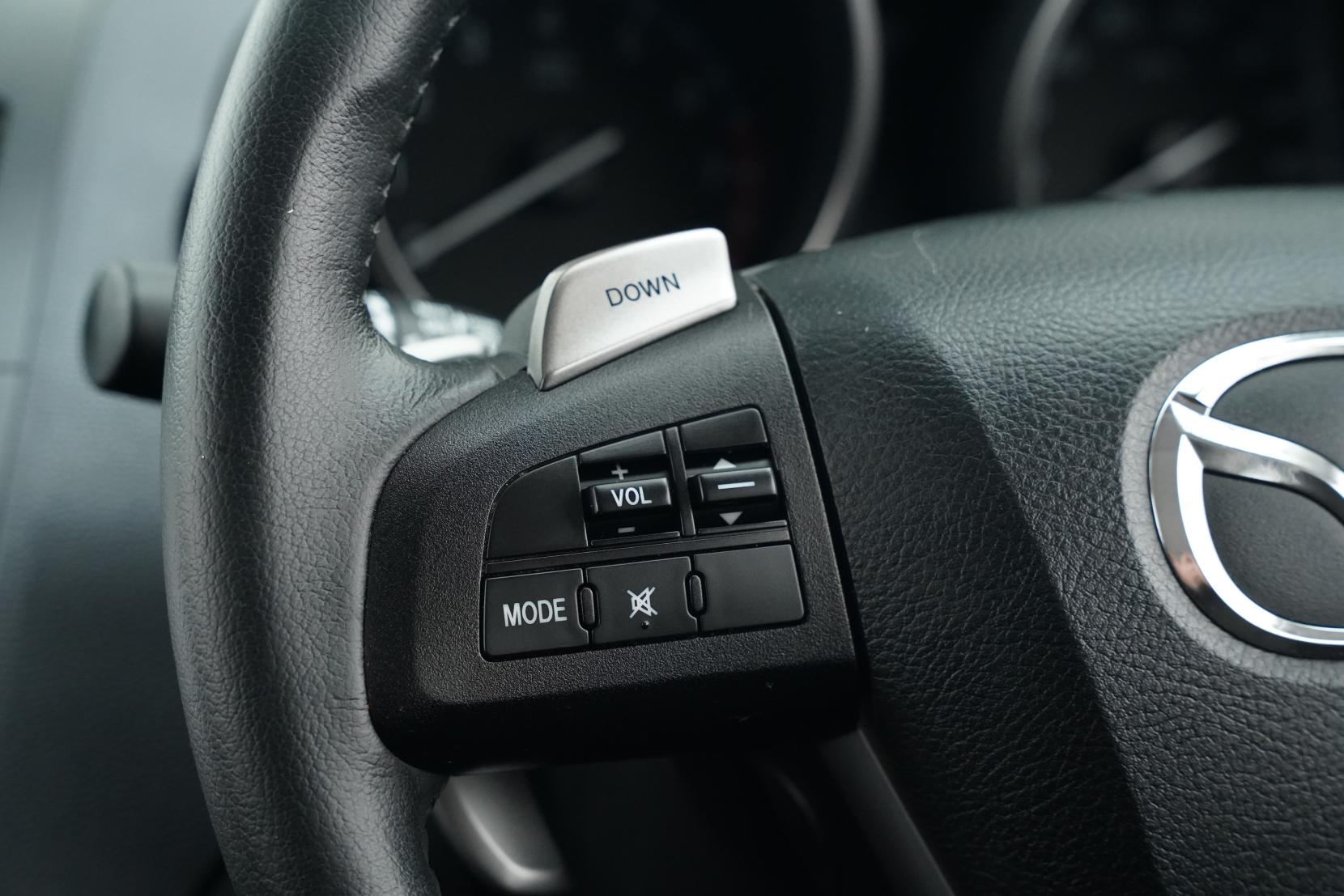 Mazda Axela 2.0 20E SKYACTIVE