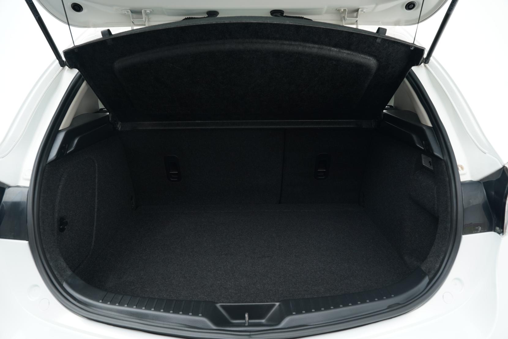 Mazda Axela 2.0 SPORT 20C SKYACTIVE