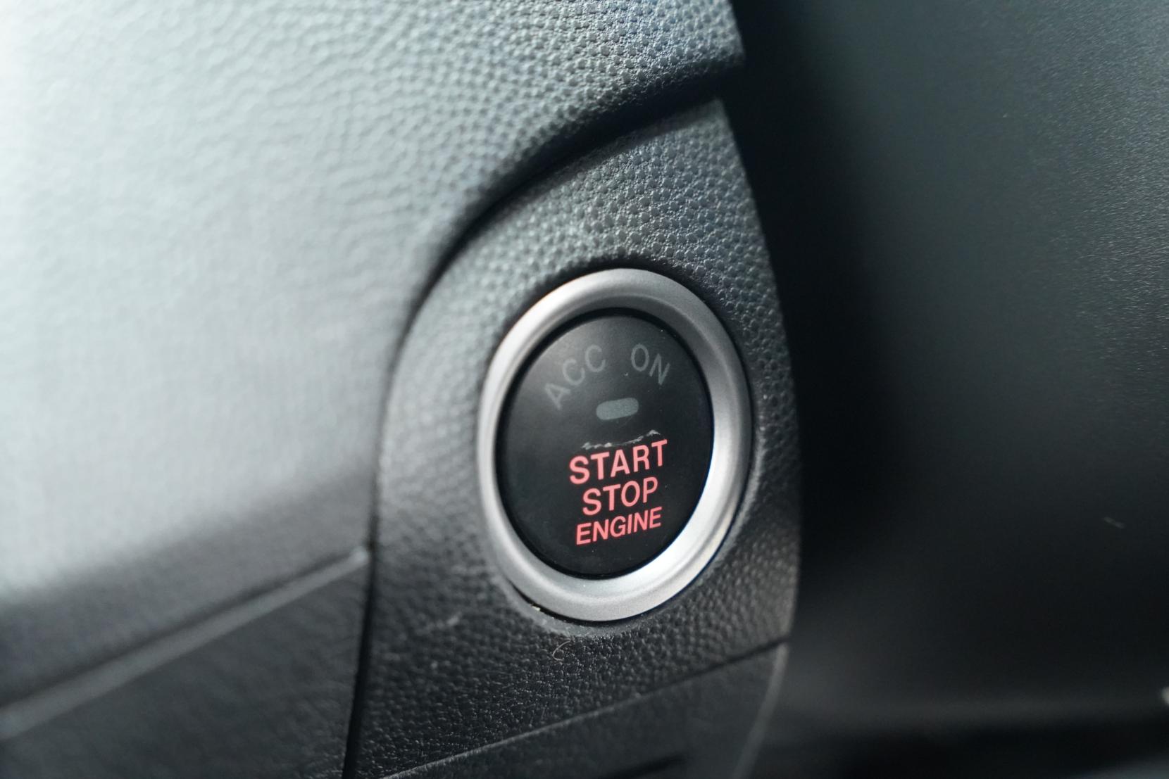 Mazda Axela 2.0 SPORT 20C SKYACTIVE