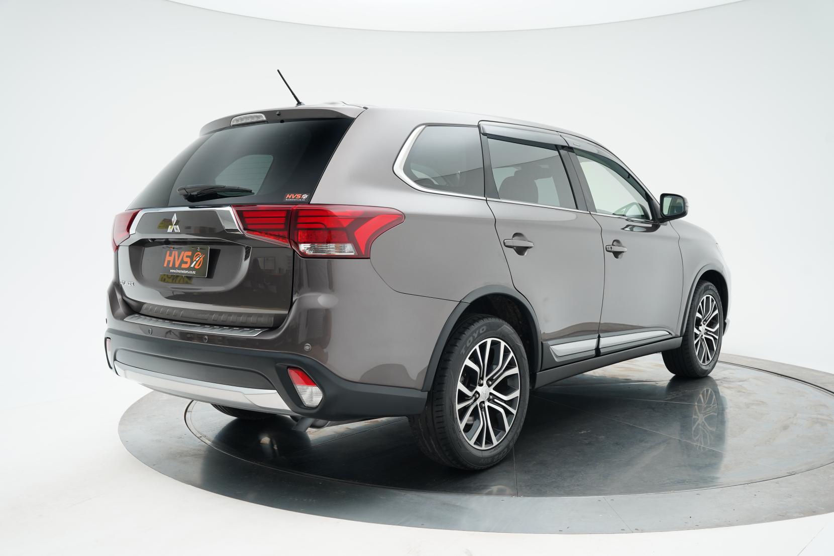 Mitsubishi Outlander 2.4 24G 4WD 7 Seater