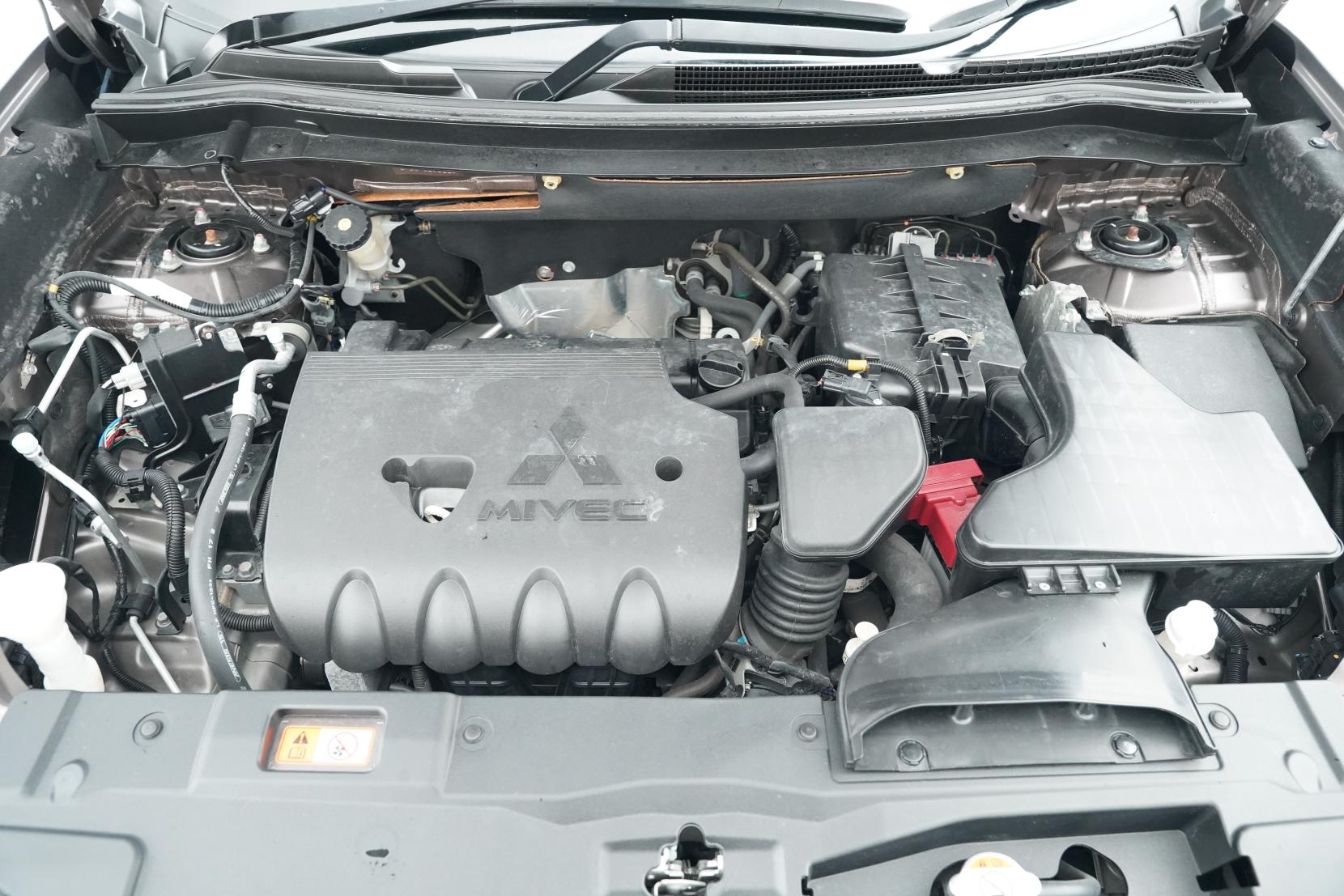 Mitsubishi Outlander 2.4 24G 4WD 7 Seater