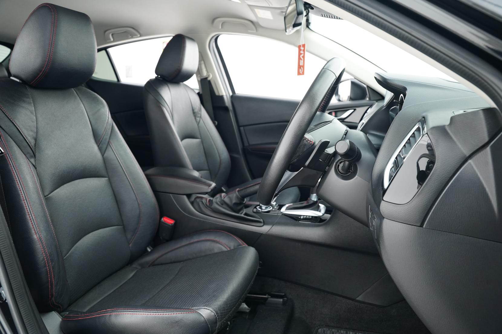 Mazda Axela 2.0 Sport 20S Touring L Package