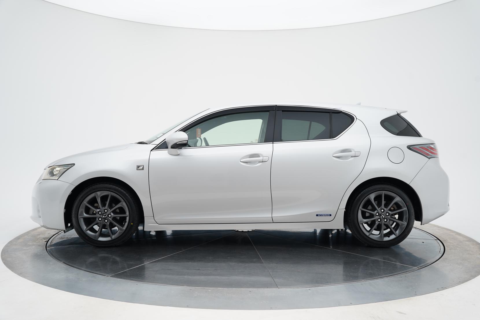 Lexus CT Car Model 1.8 HYBRID F-SPORT Hybrid