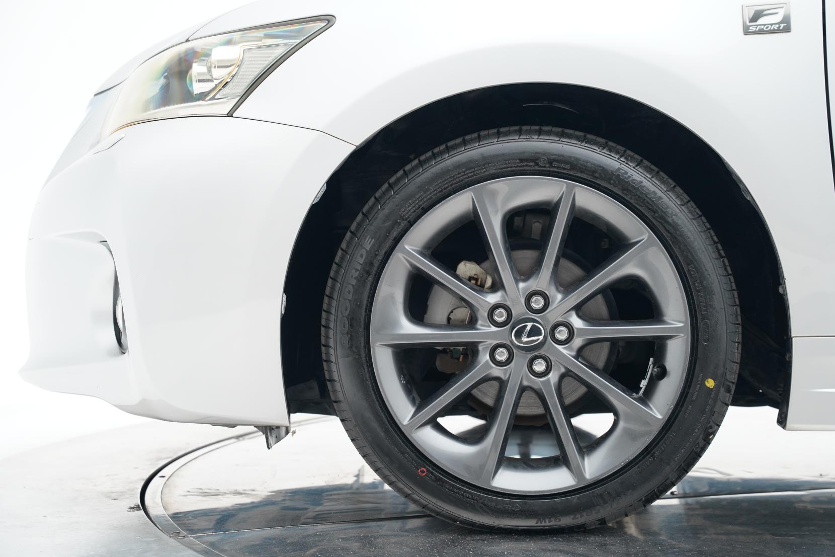 Lexus CT Car Model 1.8 HYBRID F-SPORT Hybrid