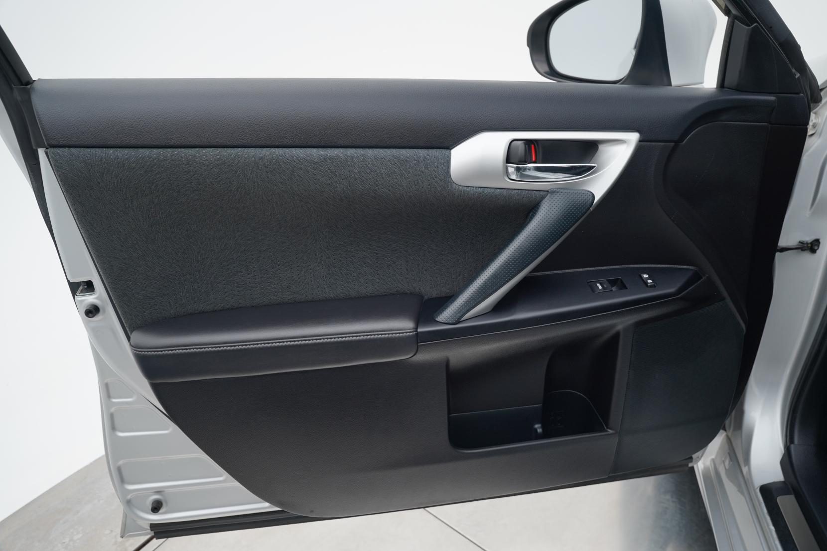 Lexus CT Car Model 1.8 HYBRID F-SPORT Hybrid