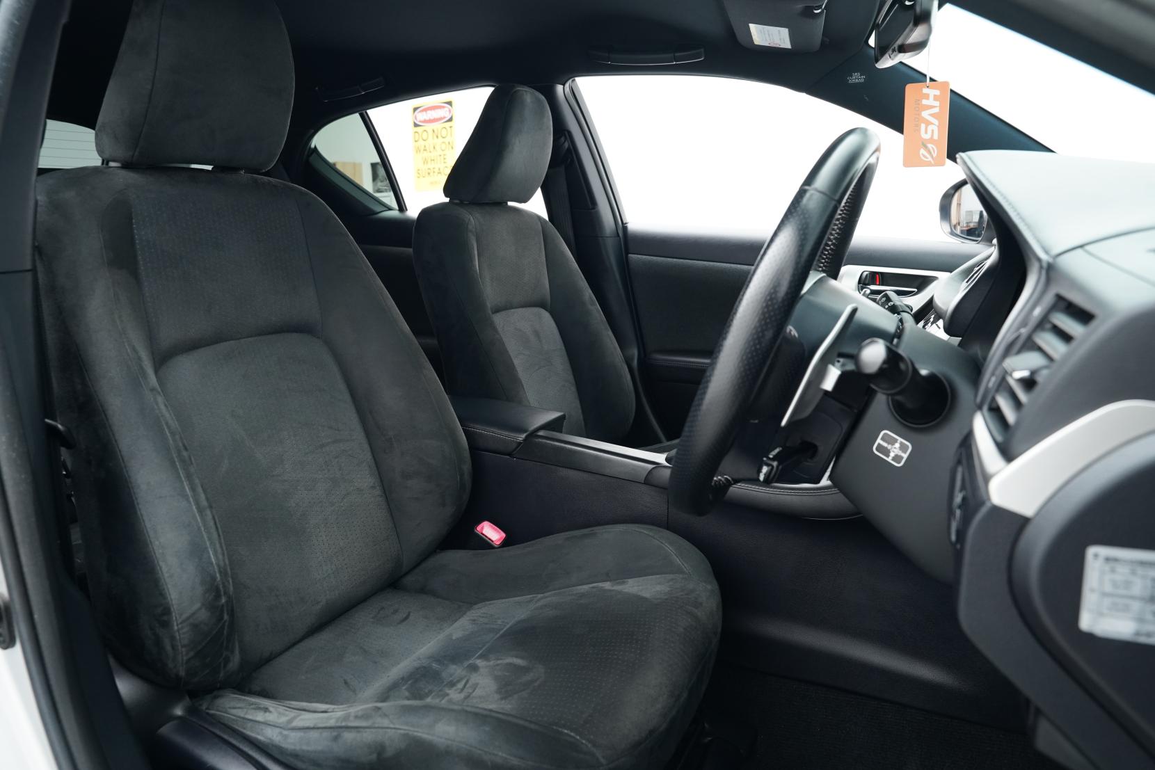 Lexus CT Car Model 1.8 HYBRID F-SPORT Hybrid