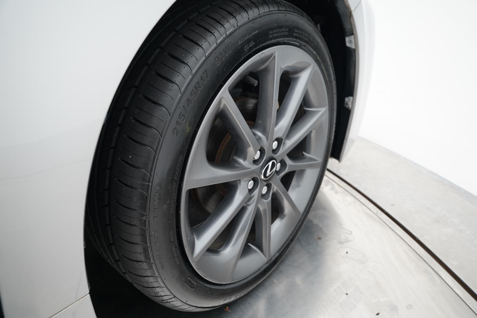 Lexus CT Car Model 1.8 HYBRID F-SPORT Hybrid
