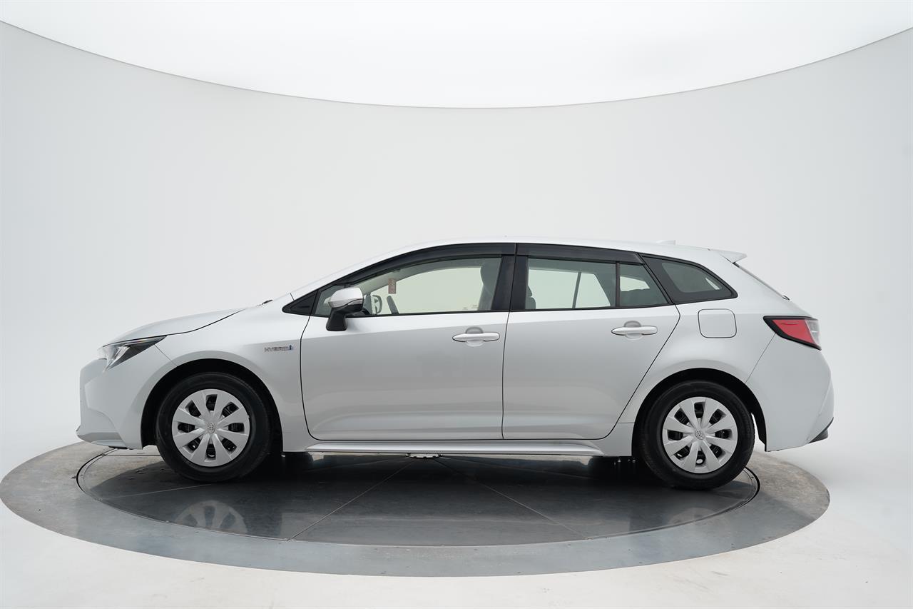Toyota Corolla Touring Wagon Hybrid G-X