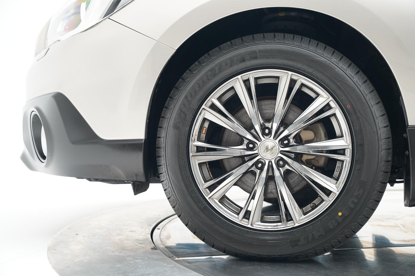 Subaru Outback 2.5 Limited Eyesight AWD