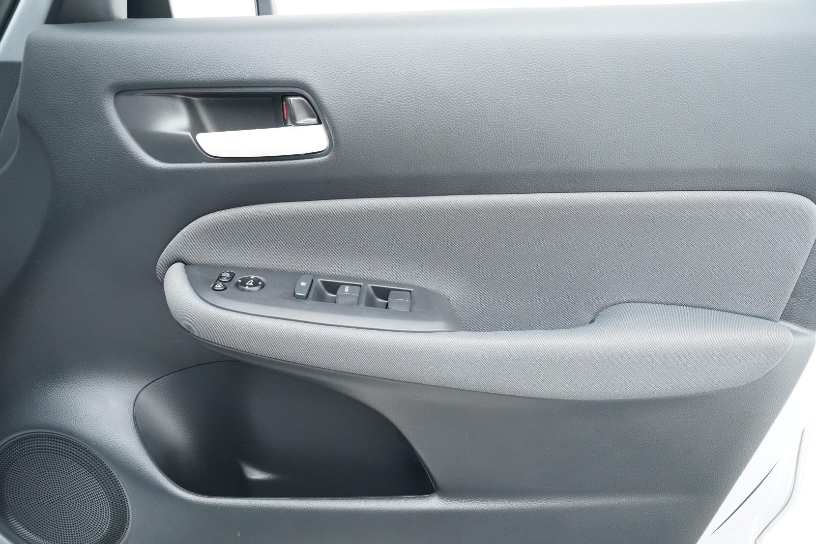 Honda Fit ARIA e:HEV