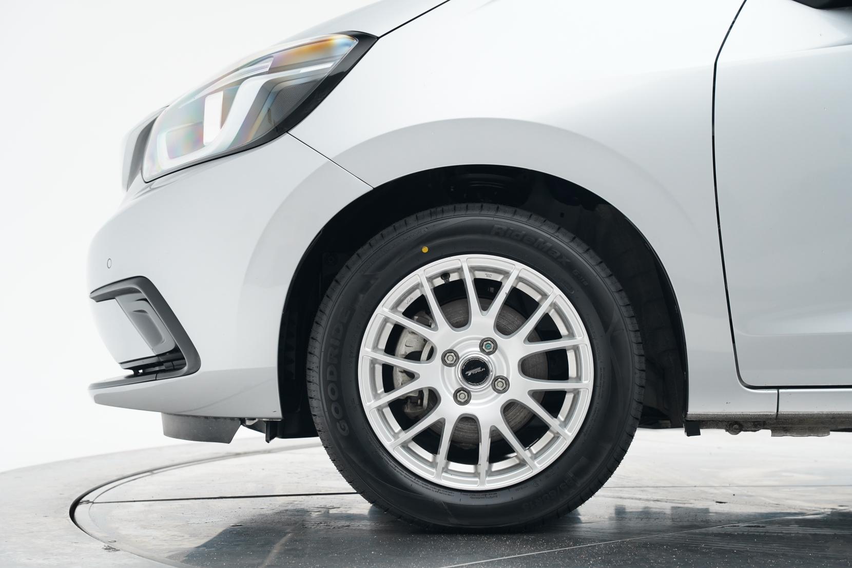 Honda Fit ARIA e:HEV