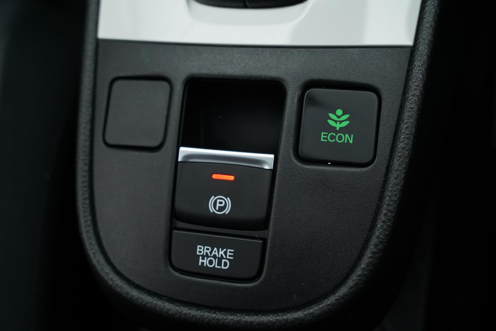 Honda Fit ARIA e:HEV